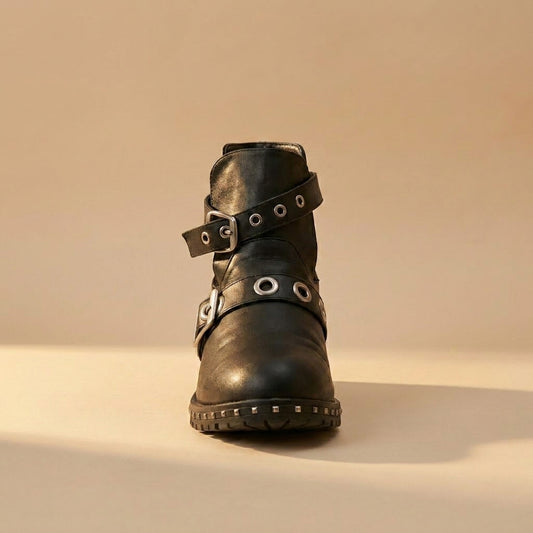 Modress black ankle boots