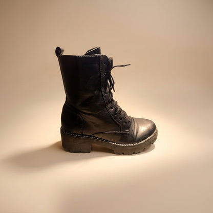 Black leather Vic Matié combat boots