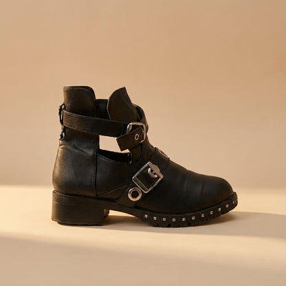 Modress black ankle boots