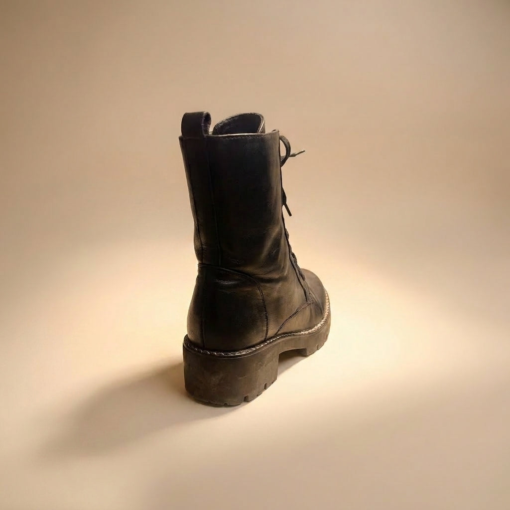 Black leather Vic Matié combat boots