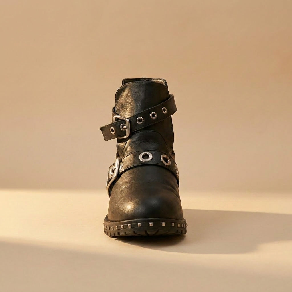 Modress black ankle boots