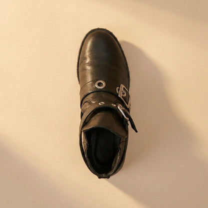 Modress black ankle boots