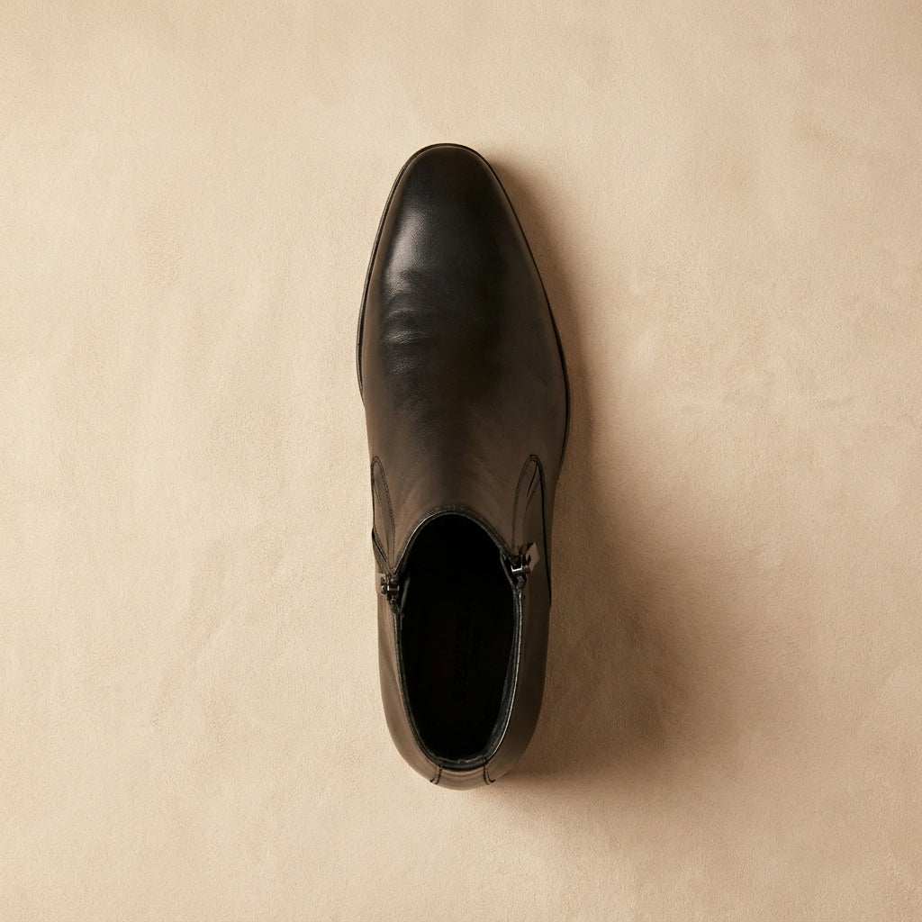 Men's black leather Chelsea boots
